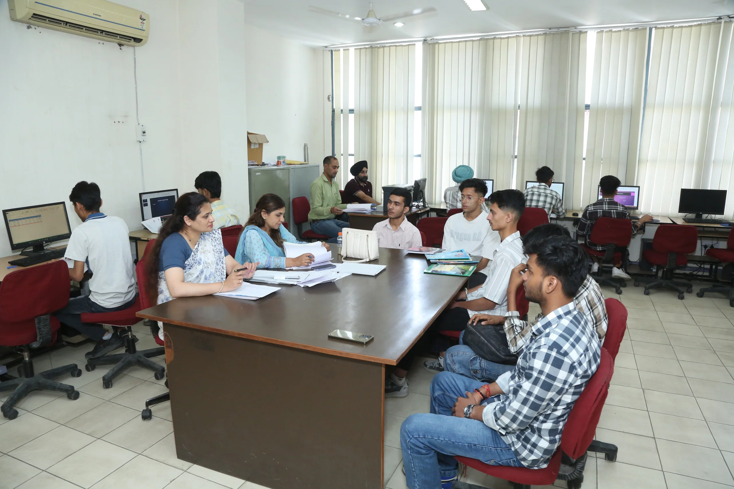 Computer Science Laboratory — photo 3